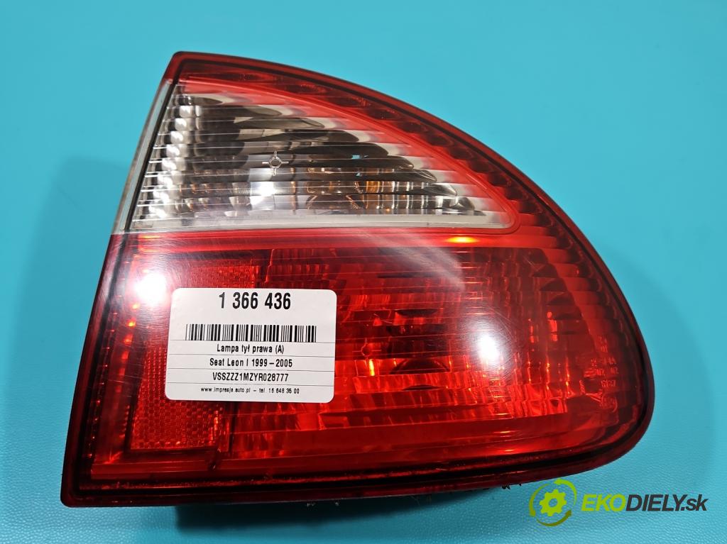 Seat Leon I 1999-2005 1.8 T 179KM manual 132 kW 1781 cm3 5- světlo zadní pravé 45.209 (Ostatné)
