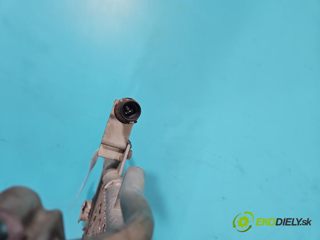 Opel Astra III 2004-2014 1.6 16V 105 HP manual 77 kW 1598 cm3 3- chladič klimatizácie  (Chladiče klimatizácie)