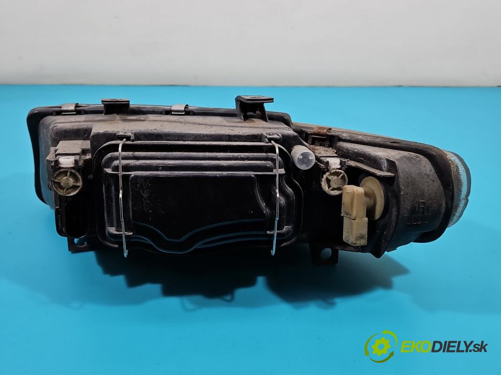 Seat Leon I 1999-2005 1.8 T 179KM manual 132 kW 1781 cm3 5- Reflektor: pravý  (Pravé)