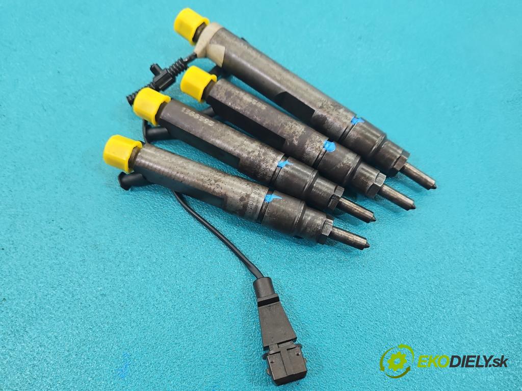 Vw Bora 1.9 tid: 90 HP manual 66 kW 1896 cm3 4- vstrek 038130201F (Vstrekovač paliva)