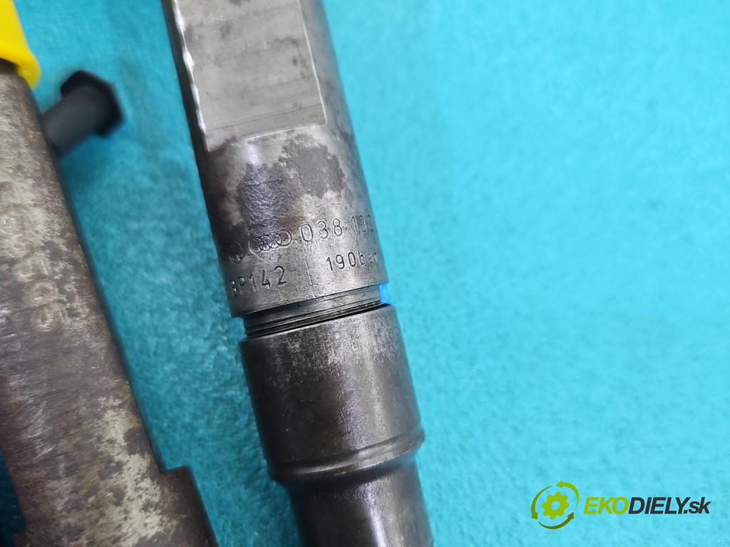 Vw Bora 1.9 tid: 90 HP manual 66 kW 1896 cm3 4- vstrek 038130201F (Vstrekovač paliva)