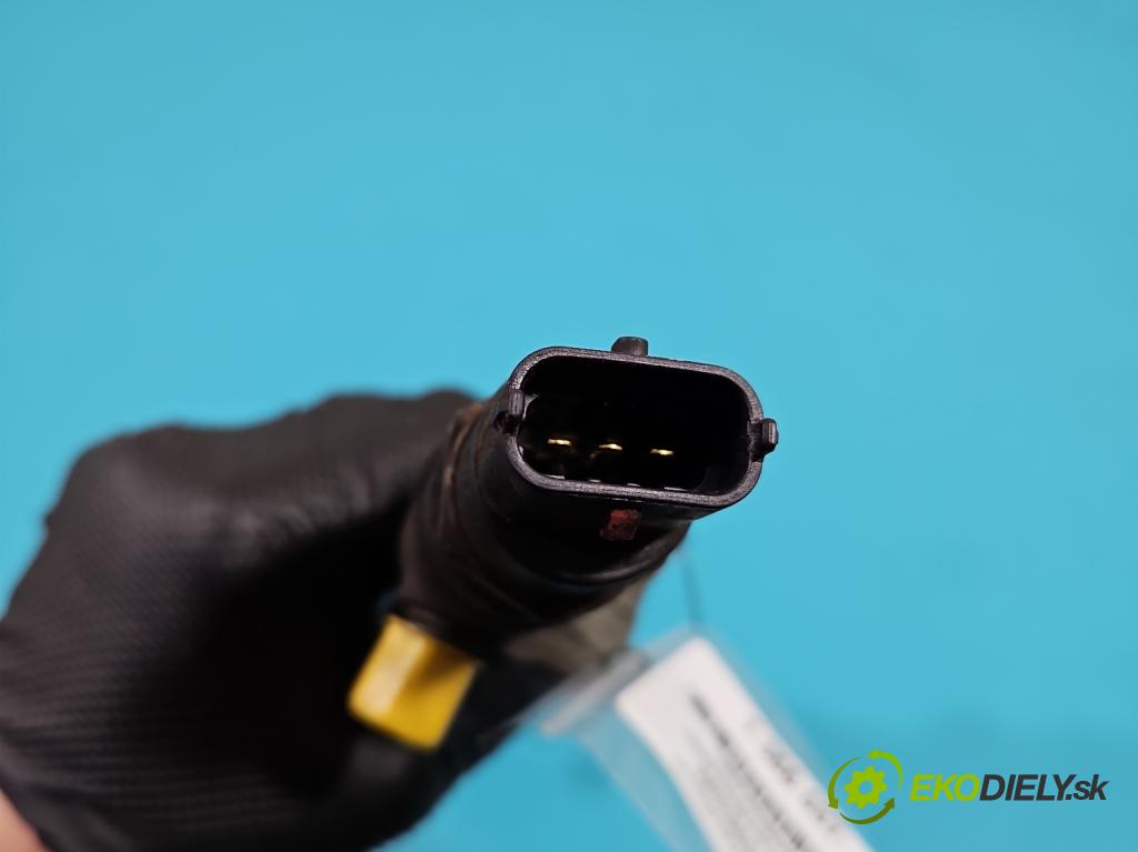 Toyota Corolla E12 2001-2009 1.4 D4D 90 HP manual 66 kW 1364 cm3 5- lišta vstrekovacia 0445214070 (Vstrekovacie lišty)