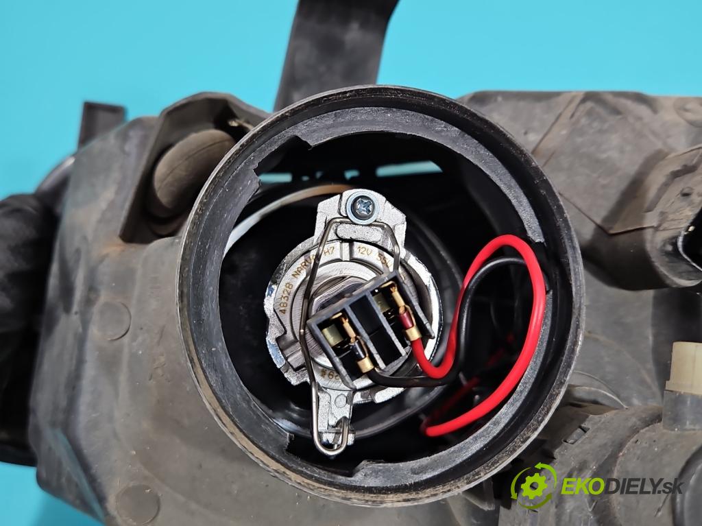 Nissan Almera N16 2000-2006 1.5 dci 82 HP manual 60 kW 1461 cm3 5- Reflektor: pravý  (Pravé)