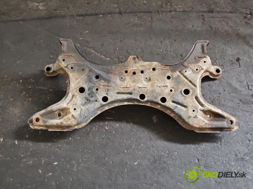 Toyota Corolla E12 2001-2009 2.0 D4D 90 hp manual 66 kW 1995 cm3 5- výztuha motoru