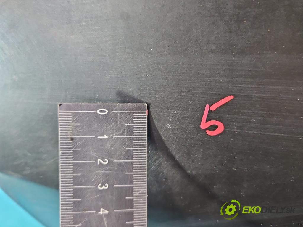 Audi A2 1.4 16V 75 hp manual 55 kW 1390 cm3 5- zadní kufrové dveře  (Zadní kapoty)