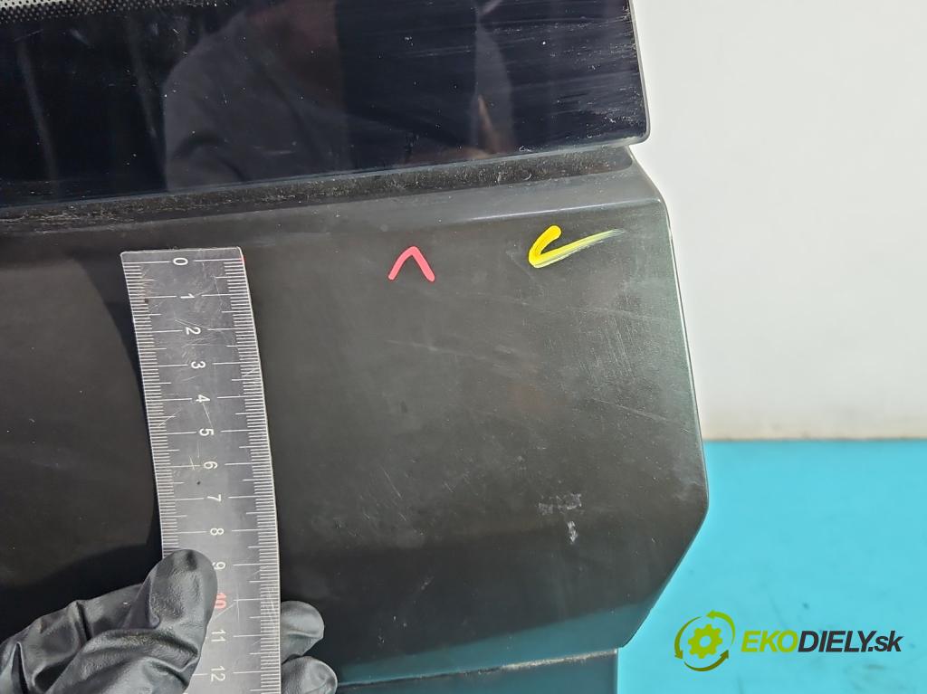 Audi A2 1.4 16V 75 hp manual 55 kW 1390 cm3 5- zadní kufrové dveře  (Zadní kapoty)