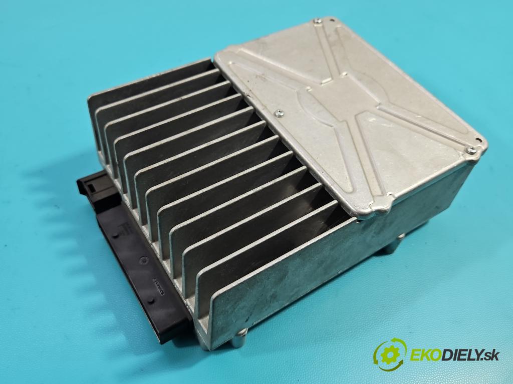 Mercedes R W251 2005-2013 3.5 V6 272 HP automatic 200 kW 3498 cm3 5- Zesilovač: A2518209589 (Zosilňovače)