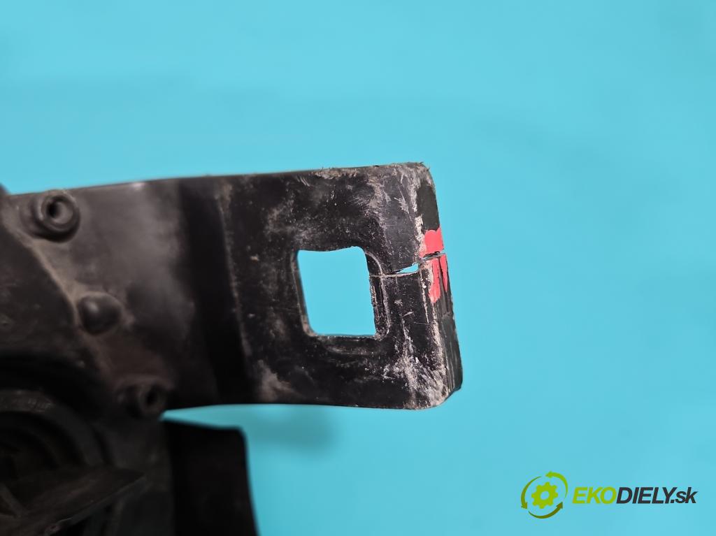 Mercedes R W251 2005-2013 3.5 V6 272 HP automatic 200 kW 3498 cm3 5- Reflektor: pravý  (Pravé)