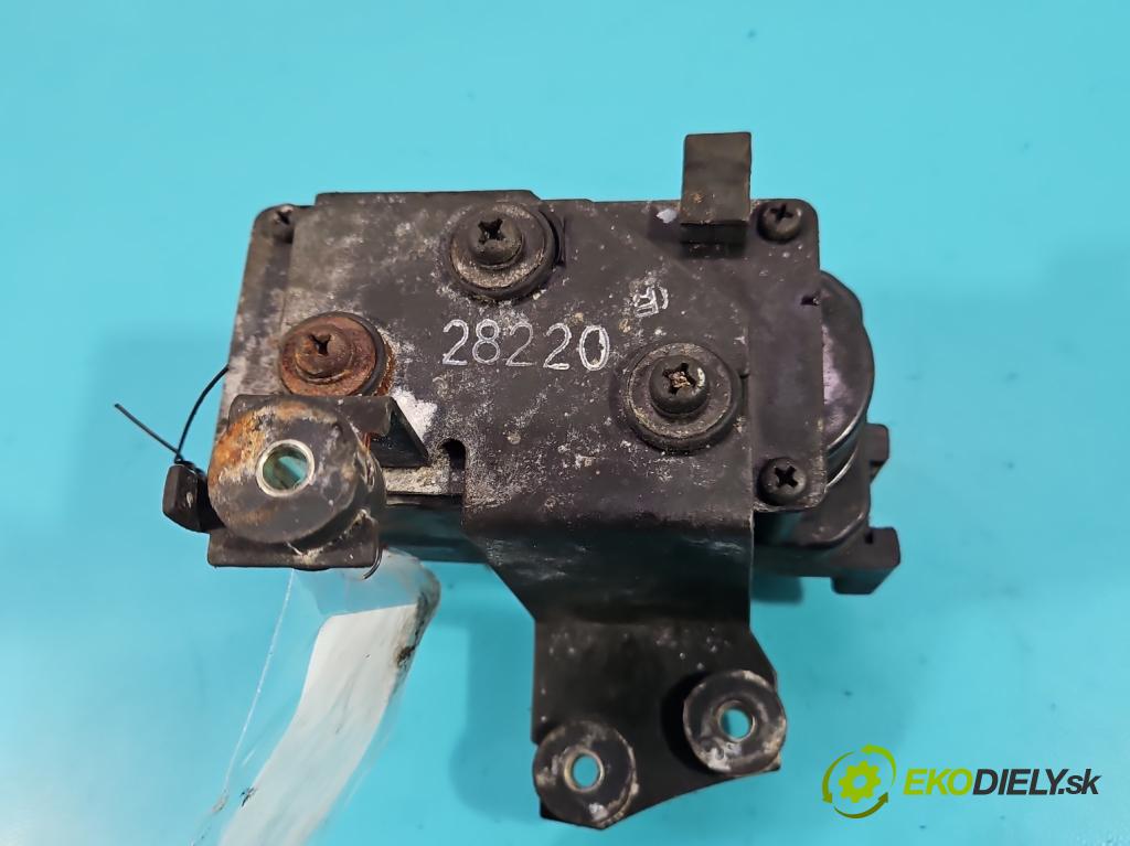 Hyundai Coupe II 2001-2008 2.0 16V 143 HP manual 105 kW 1975 cm3 3- Tempomat:  (Ostatné)