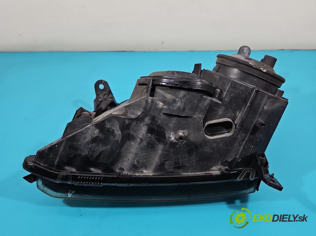 Opel Vectra C 2002-2008 1.9 cdti 150 HP manual 110 kW 1910 cm3 5- Reflektor: pravý  (Pravé)