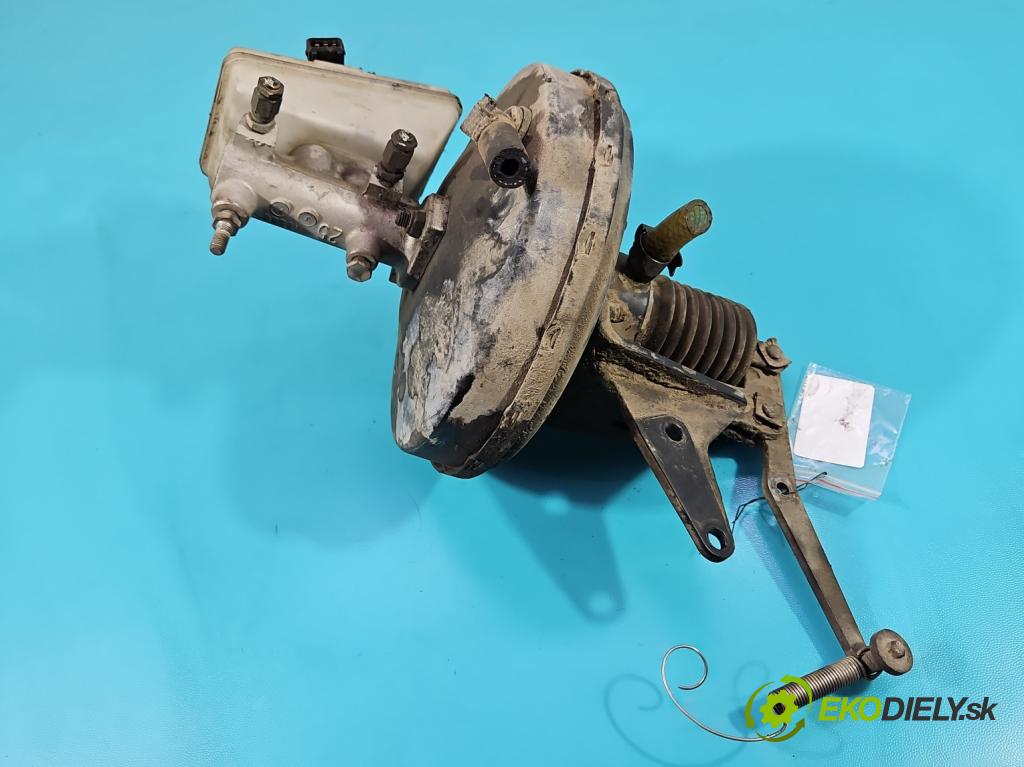 Johnston C40 2.8d 92 HP 68 kW 2776 cm3 5- servo brzdové