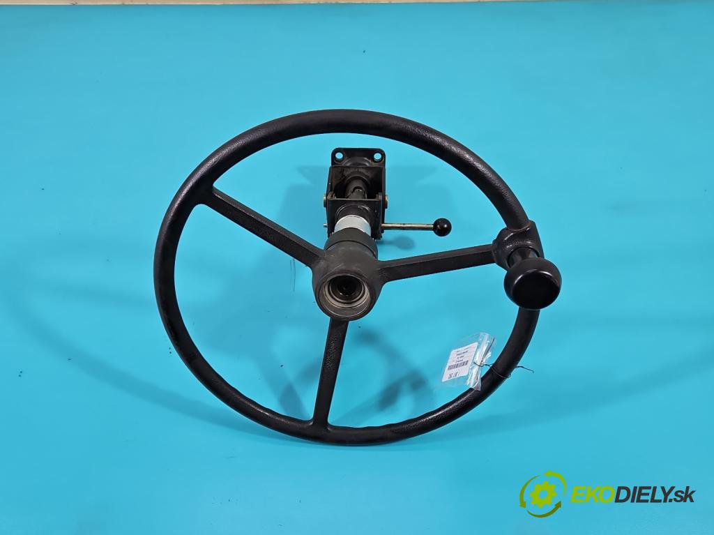 Johnston C40 2.8d 92 HP  68 kW 2776 cm3 5- volant  (Volanty)