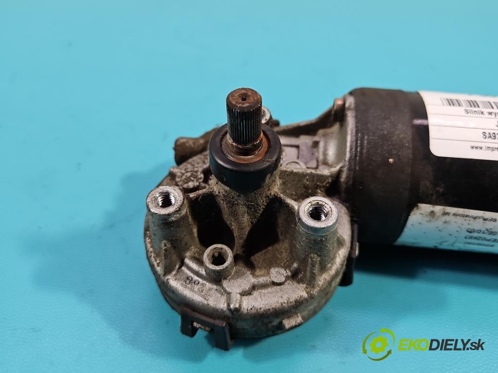 Johnston C40 2.8d 92 hp  68 kW 2776 cm3 5- motor stěračů přední 0390241338