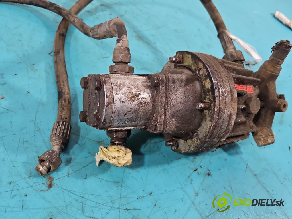 Johnston C40 2.8d 92 HP  68 kW 2776 cm3 5- pompa ostatné