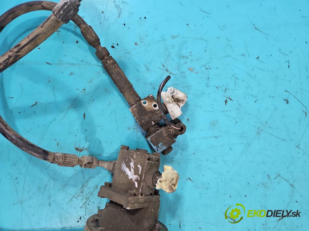 Johnston C40 2.8d 92 HP  68 kW 2776 cm3 5- pompa ostatné