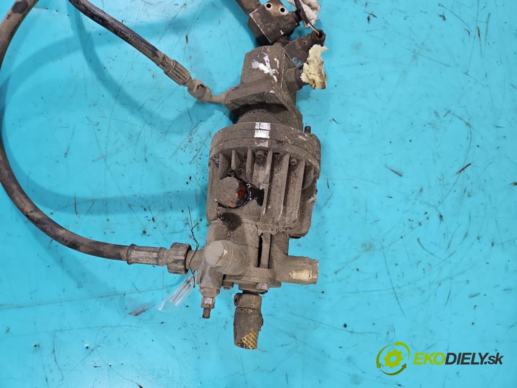 Johnston C40 2.8d 92 HP  68 kW 2776 cm3 5- pompa ostatné