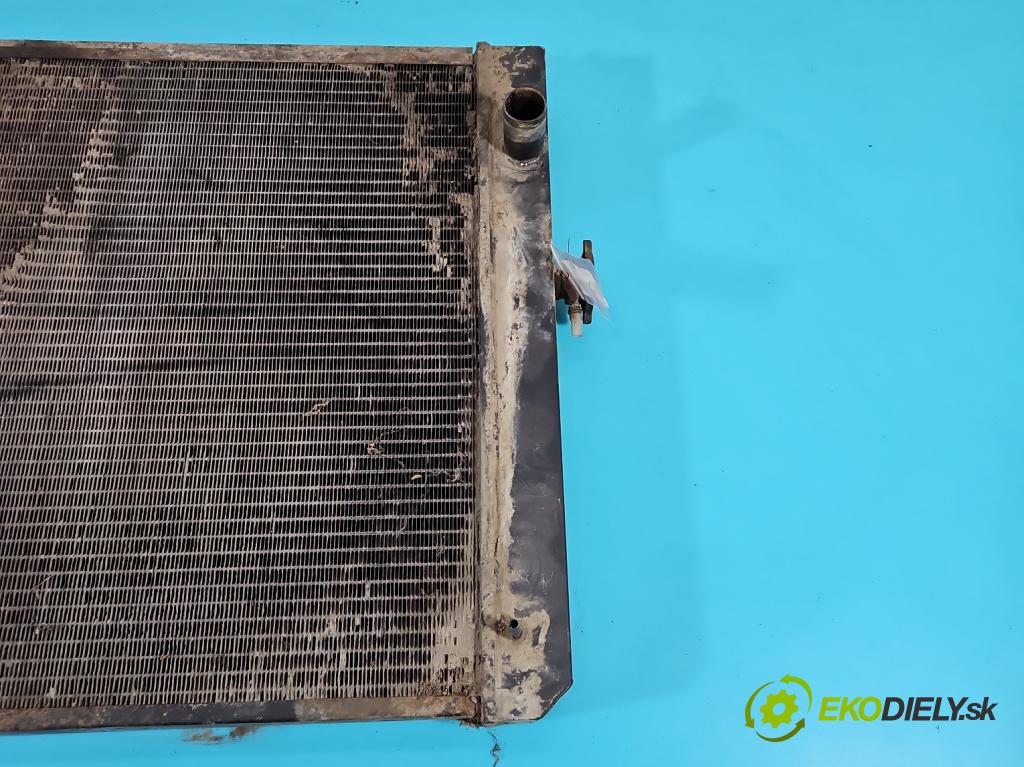 Johnston C40 2.8d 92 hp  68 kW 2776 cm3 5- Chladič vody  (Chladiče vody)