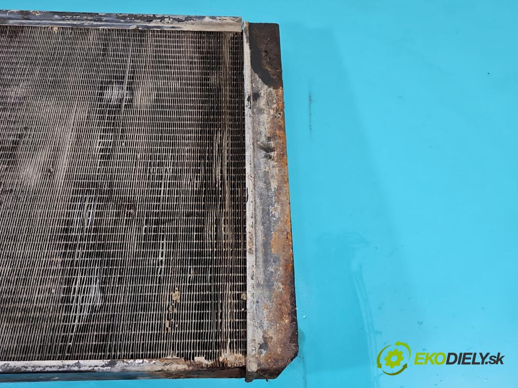 Johnston C40 2.8d 92 hp  68 kW 2776 cm3 5- Chladič vody  (Chladiče vody)