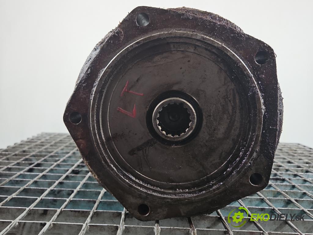 Johnston C40 2.8d 92 hp 68 kW 2776 cm3 5- obal