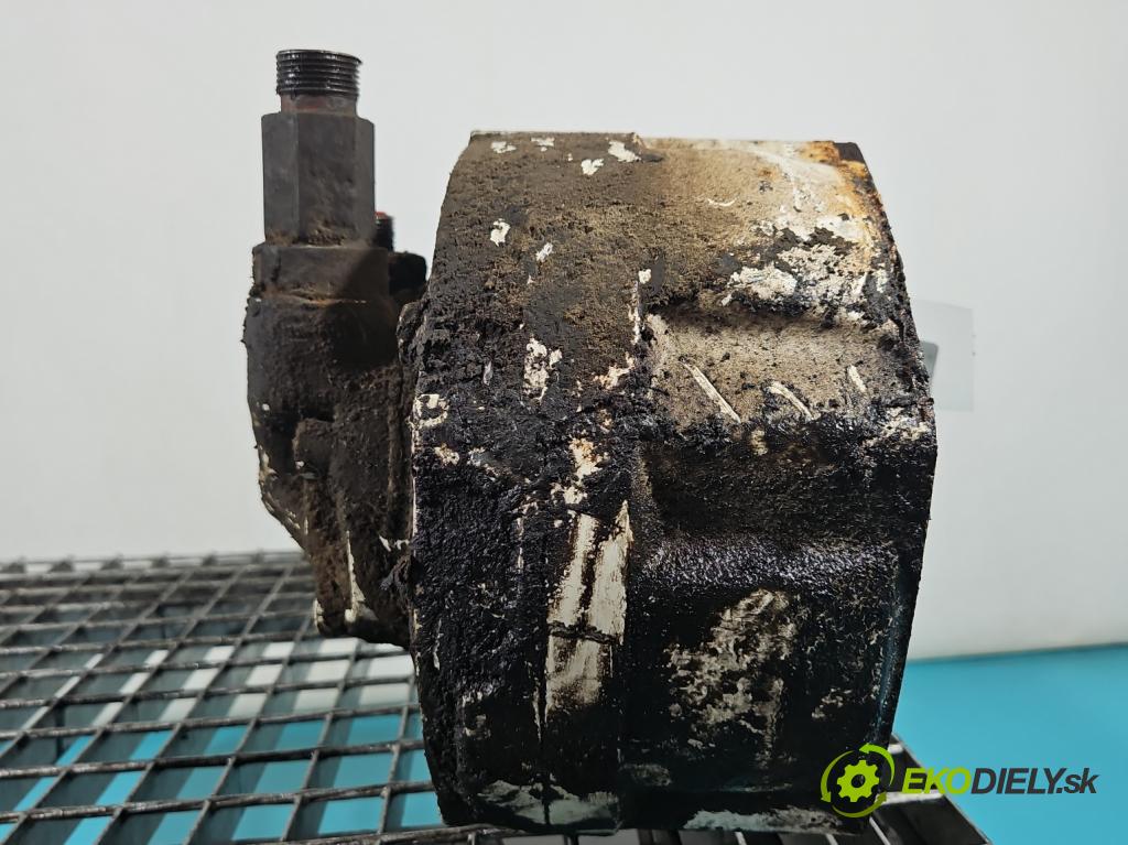 Johnston C40 2.8d 92 hp 68 kW 2776 cm3 5- obal 21G2209HD