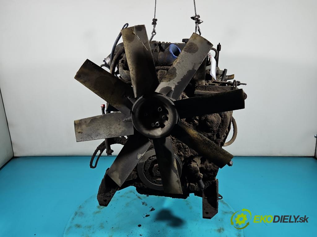Johnston C40 2.8d 92 HP  68 kW 2776 cm3 5- motor diesla HR494HT3