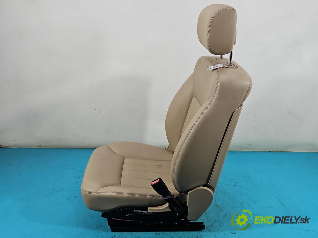 Mercedes R W251 2005-2013 5.0 V8 306KM automatic 225 kW 4966 cm3 5- Sedačka pravý  (Sedačky, sedadlá)