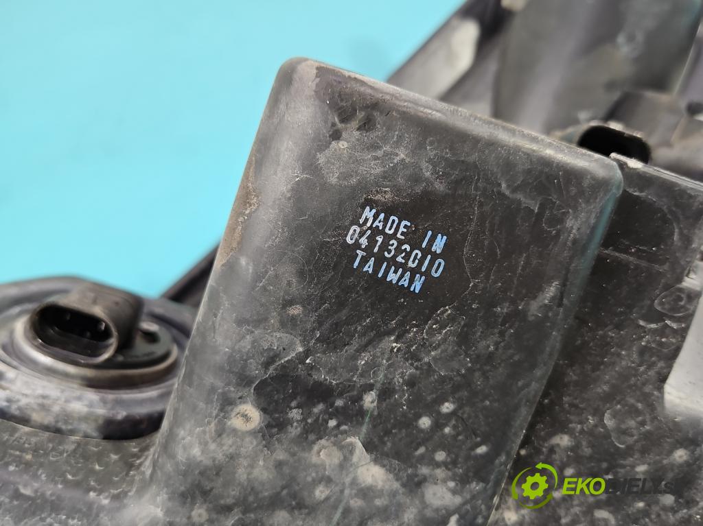 Toyota Corolla Verso II 2004-2009 2.0 D4D 116 HP manual 85 kW 1995 cm3 5- Reflektor: pravý  (Pravé)