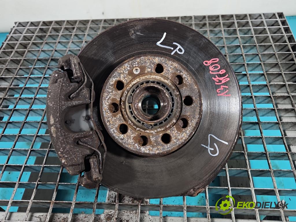 Vw Golf plus 1.6 FSI 116 HP manual 85 kW 1598 cm3 5- náboj ľavé  (Náboje)