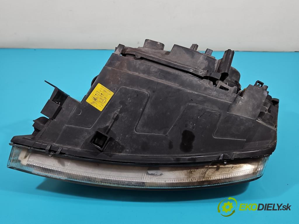 Ford Mondeo Mk3 2000-2007 2.0 tdci 131 HP manual 96 kW 1988 cm3 5- Reflektor: pravý 1305235545 (Pravé)