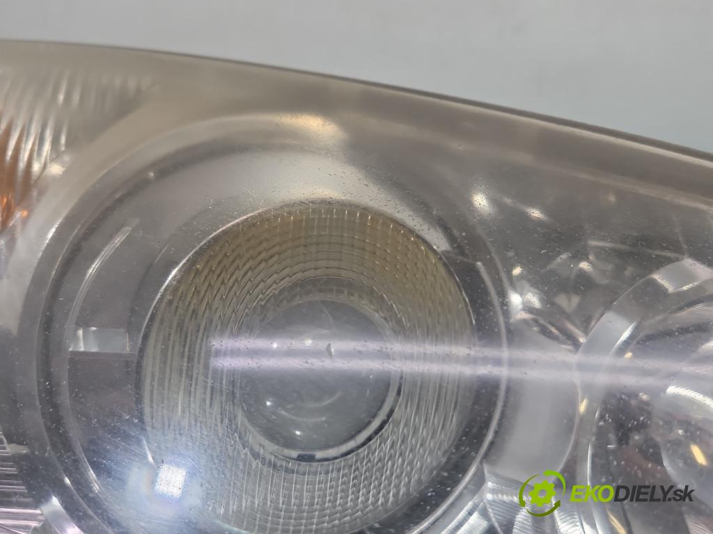 Ford Mondeo Mk3 2000-2007 2.0 tdci 131 HP manual 96 kW 1988 cm3 5- Reflektor: pravý 1305235545 (Pravé)