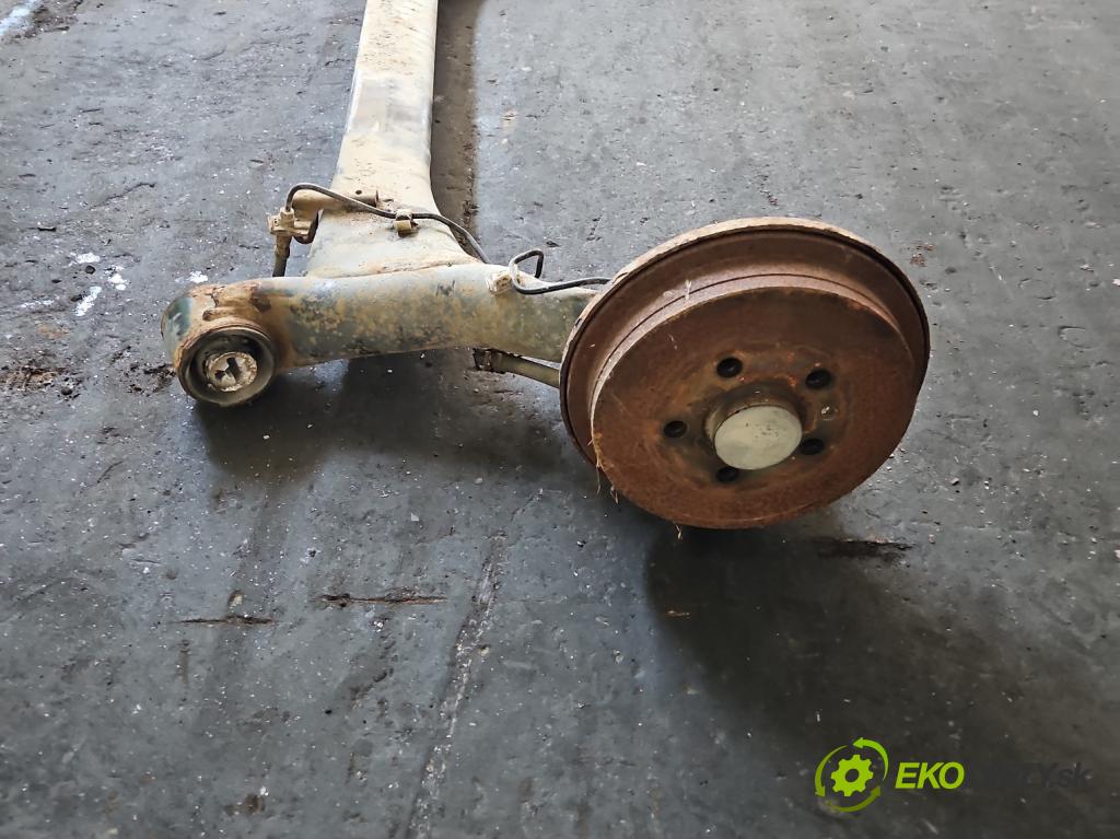 Vw Fox 1.4 tdi 69KM manual 51 kW 1422 cm3 3- zadní výztuha  (Výztuhy zadní)