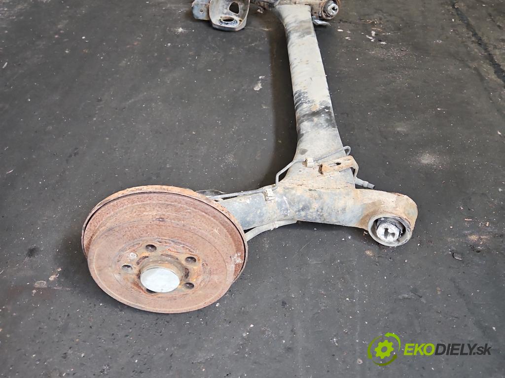 Vw Fox 1.4 tdi 69KM manual 51 kW 1422 cm3 3- zadní výztuha  (Výztuhy zadní)