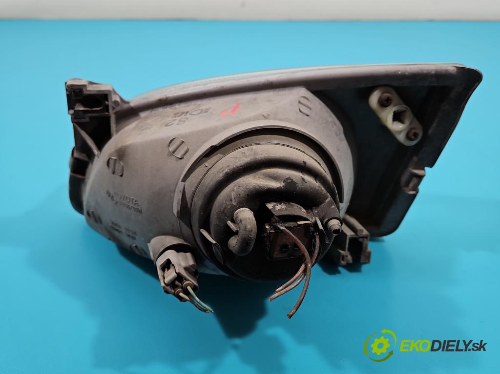 Toyota Starlet 1.3 16V 75 HP manual 55 kW 1332 cm3 3- Reflektor: pravý  (Pravé)