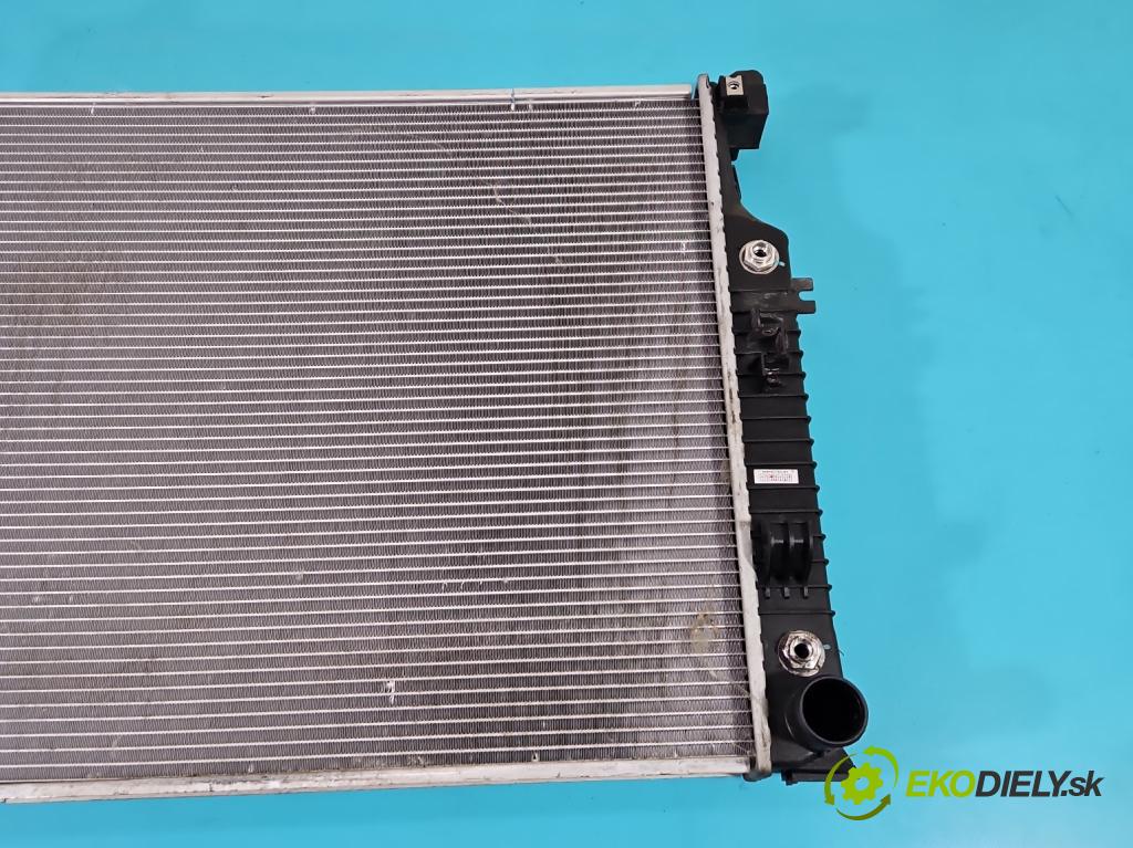 Mercedes R W251 2005-2013 5.0 V8 306KM automatic 225 kW 4966 cm3 5- chladič voda:  (Chladiče vody)