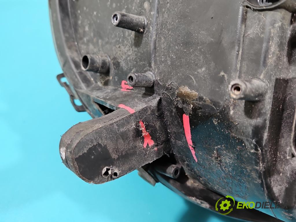 Mercedes R W251 2005-2013 5.0 V8 306KM automatic 225 kW 4966 cm3 5- Reflektor: pravý  (Pravé)