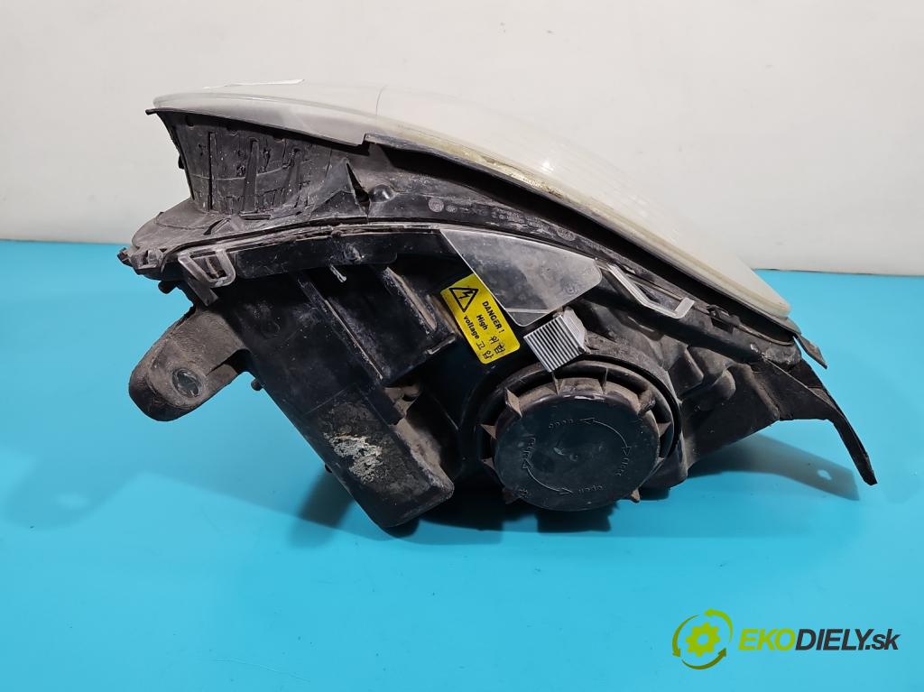 Mercedes R W251 2005-2013 5.0 V8 306KM automatic 225 kW 4966 cm3 5- Reflektor: pravý  (Pravé)