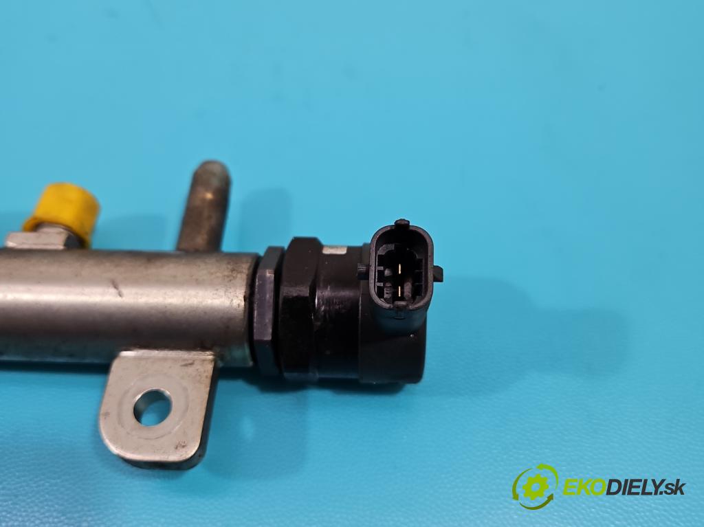 Opel Zafira B 2005-2014 1.9 cdti 101 HP manual 74 kW 1910 cm3 5- lišta vstrekovacia 0445214056 (Vstrekovacie lišty)