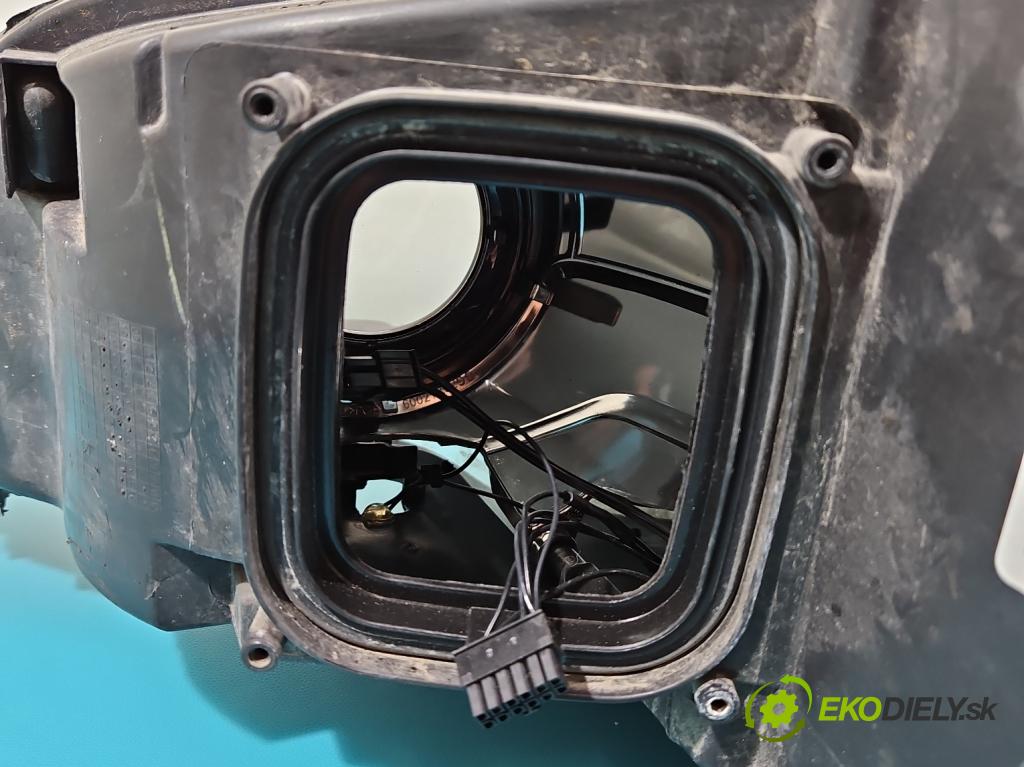 Bmw X5 E70 2006-2013 3.0 T 306KM automatic 225 kW 2979 cm3 5- Reflektor: pravý 7294606 (Pravé)