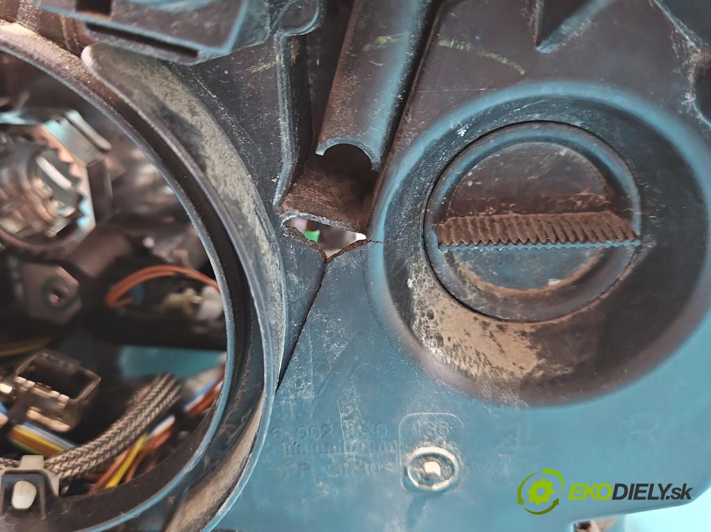 Bmw X5 E70 2006-2013 3.0 T 306KM automatic 225 kW 2979 cm3 5- Reflektor: pravý 7294606 (Pravé)