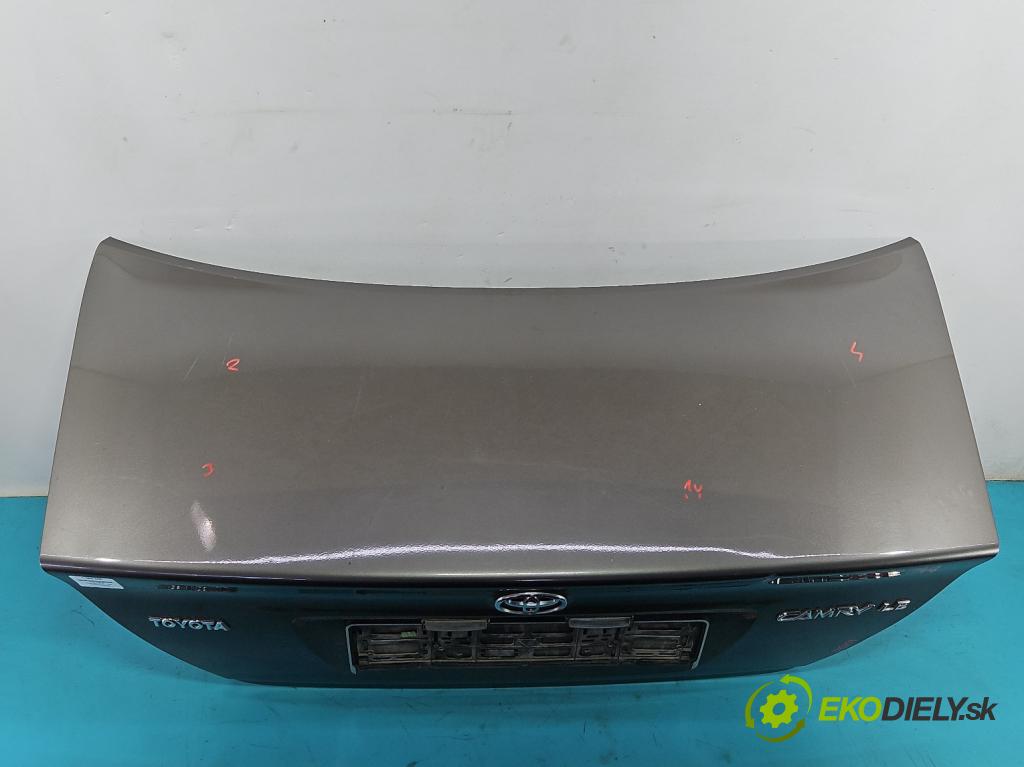 Toyota Camry VI 2001-2006 2.4 VVti 152KM automatic 112 kW 2362 cm3 4- zadní kufrové dveře  (Zadní kapoty)