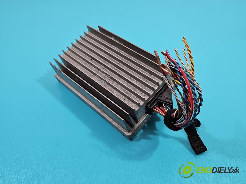 Bmw X5 E70 2006-2013 3.0 T 306KM automatic 225 kW 2979 cm3 5- Zesilovač: 9257122 (Zosilňovače)