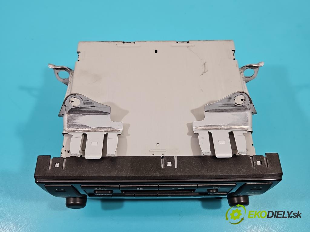 Toyota Camry VI XV30 2001-2006 2.4 VVti: 152KM automatic 112 kW 2362 cm3 4- Radio originál 86120-AA050