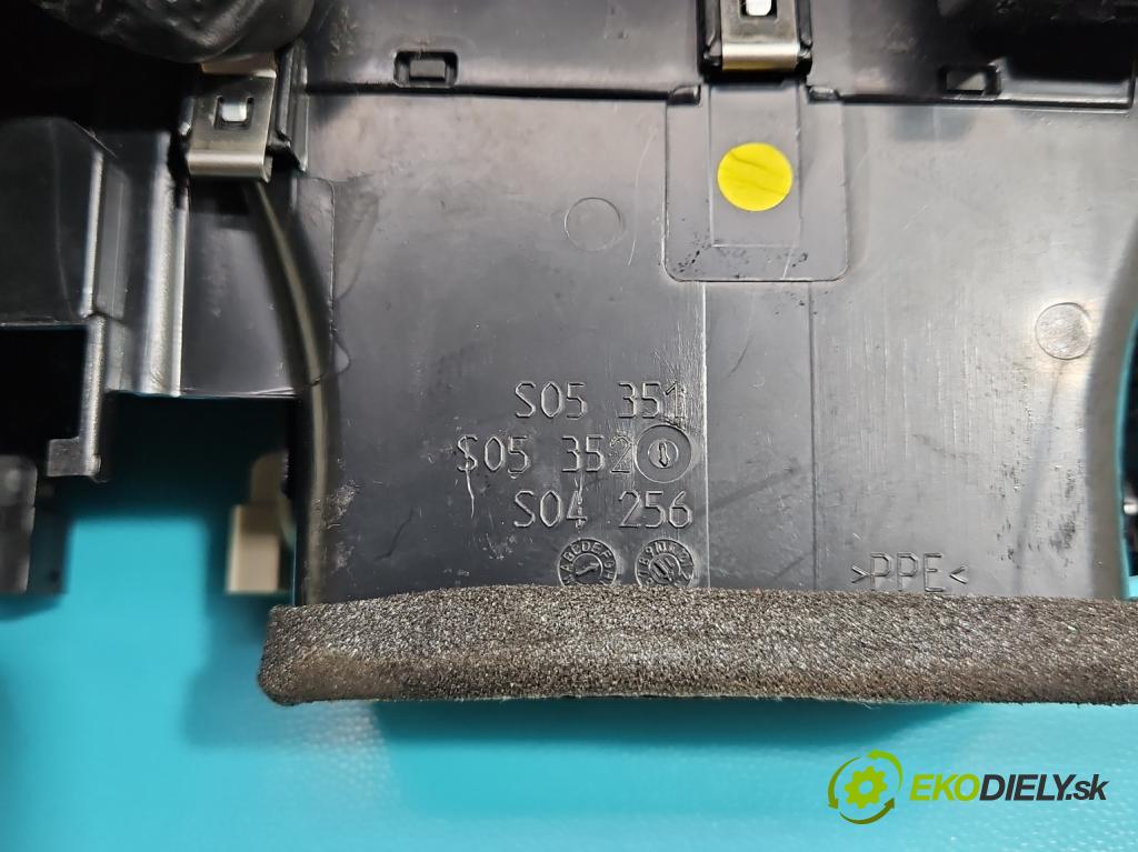 Bmw X5 E70 2006-2013 3.0 T 306KM automatic 225 kW 2979 cm3 5- Mřížka: kúrenia stredová 9210705 (Mriežky kúrenia (fukáre))