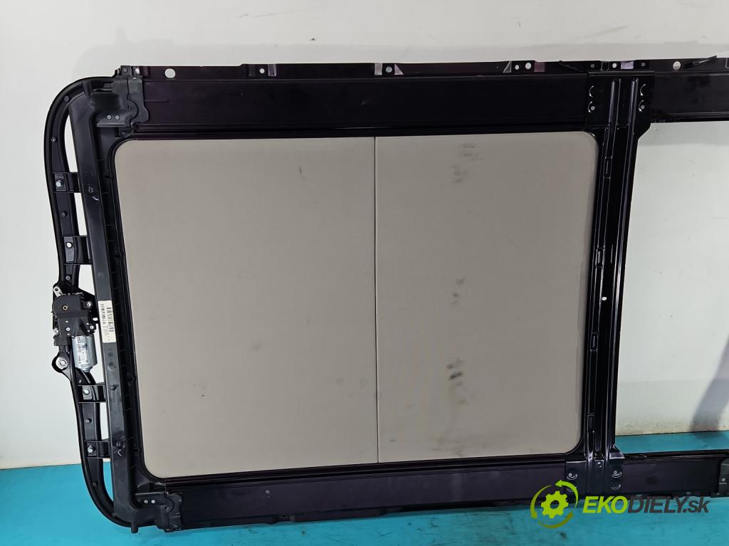 Bmw X5 E70 2006-2013 3.0 T 306KM automatic 225 kW 2979 cm3 5- Střešní okno: 7198757 (Okna karoserie)