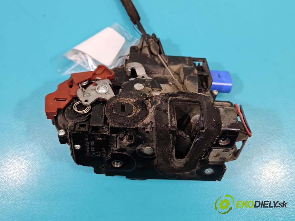 Skoda Roomster 1.4 tdi 69KM manual 51 kW 1422 cm3 5- zámek zadní levý 5J7839015A