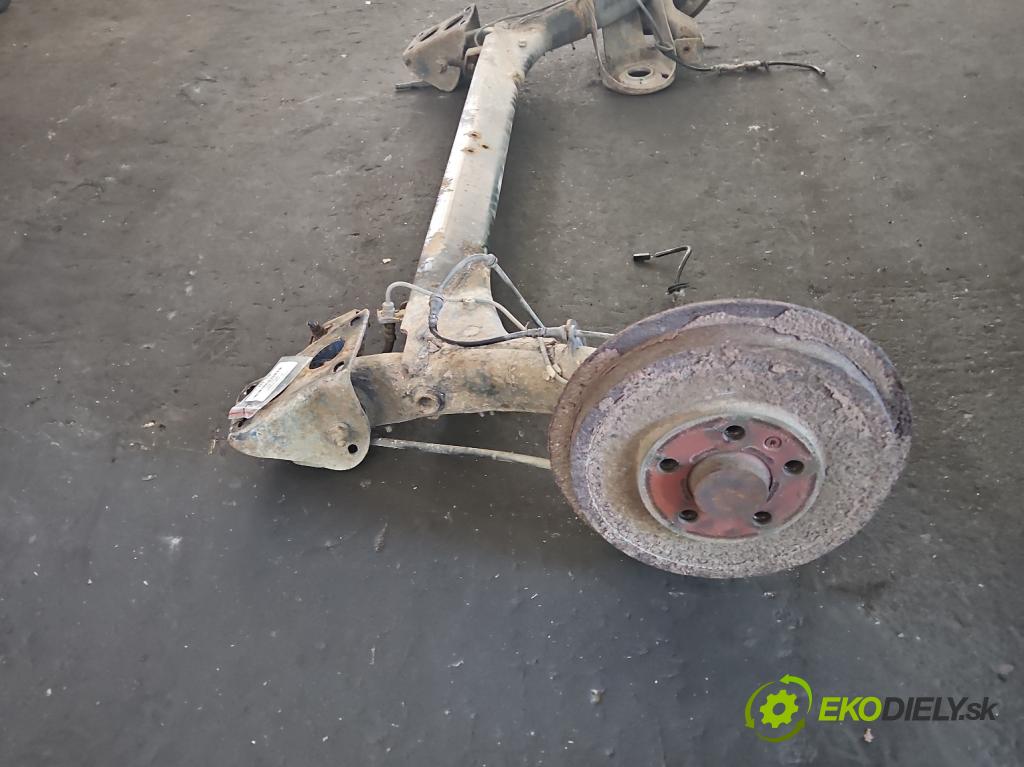 Skoda Roomster 1.4 tdi 69KM manual 51 kW 1422 cm3 5- zadní výztuha  (Výztuhy zadní)