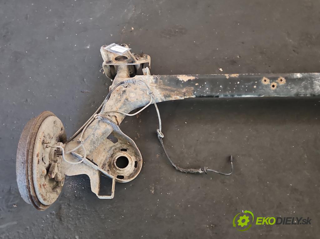 Skoda Roomster 1.4 tdi 69KM manual 51 kW 1422 cm3 5- zadní výztuha  (Výztuhy zadní)