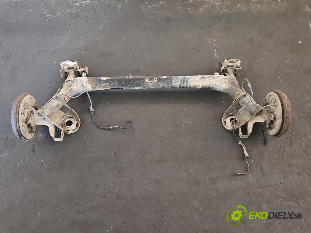 Skoda Roomster 1.4 tdi 69KM manual 51 kW 1422 cm3 5- zadní výztuha  (Výztuhy zadní)