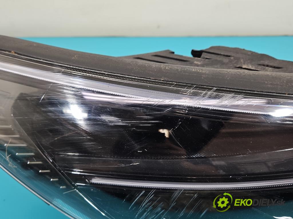 Hyundai I30 III 2016- 1.0 GDI 120 HP manual 88,3 kW 998 cm3 5- Reflektor: pravý  (Pravé)