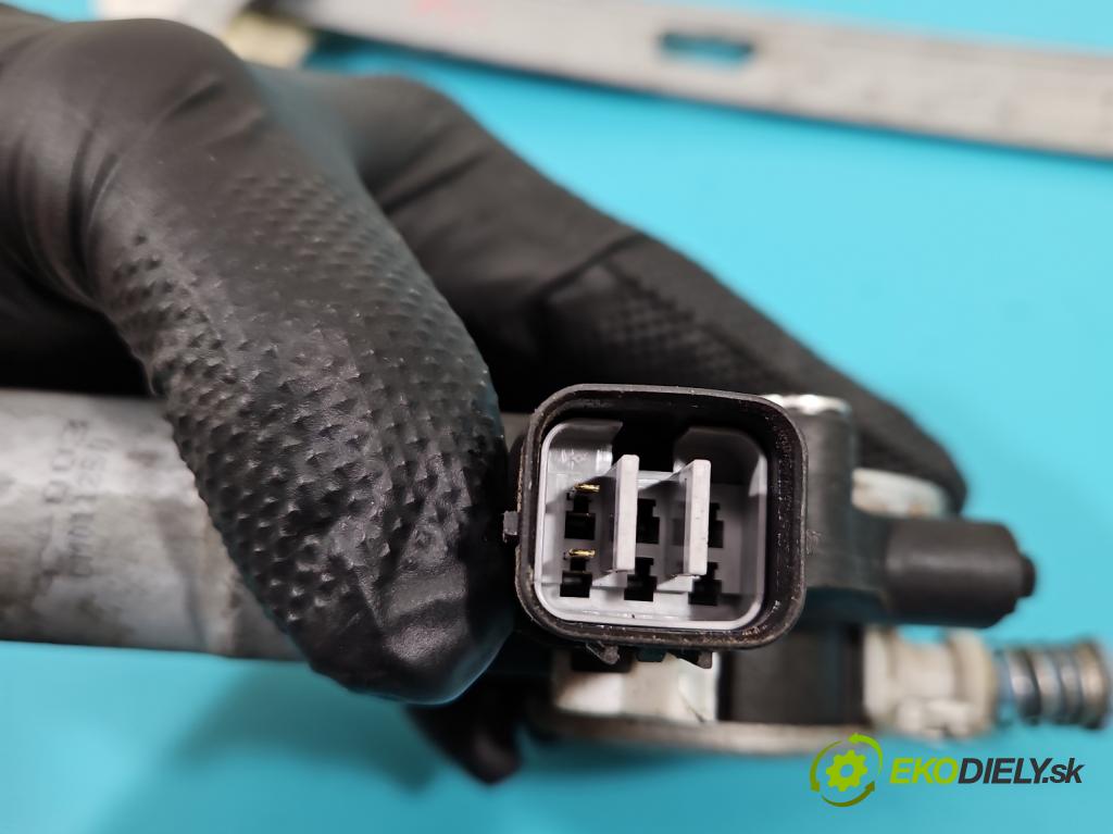 Honda Accord VII 2002-2008 2.2 i-CTDi 140 hp manual 103 kW 2204 cm3 5- mechanismus stahování přední pravý